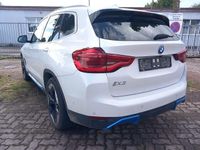 Gebraucht BMW iX3 Impressive 210 kW (286 PS) 2021 Mineralweiss metallic mineralweiss metallic SUV