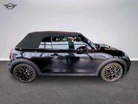 Gebraucht Mini Cooper Cabriolet Favoured 163 PS (119 kW) 2024 Schwarz Cabrio