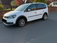 Gebraucht VW Touran Cross 140 PS (102 kW) 2013 Weiß Van / Kleinbus