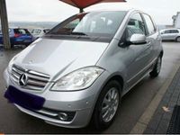 Gebraucht Mercedes A160 Elegance 82 PS (60 kW) 2010 Silber Limousine