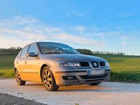 Usata Seat Leon 105 CV (77 kW) 2005 Grigio Utilitaria