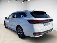 Gebraucht VW Passat 150 PS (110 kW) 2025 Pure white Kombi