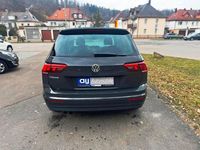 Gebraucht VW Tiguan 125 PS (91 kW) 2018 Grau SUV