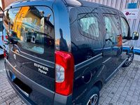 Gebraucht Peugeot Bipper 95 PS (69 kW) 2010 Schwarz Van / Kleinbus