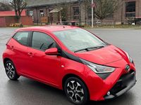 Gebraucht Toyota Aygo 72 PS (52 kW) 2020 Rot Kleinwagen
