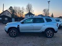 Gebraucht Dacia Duster Celebration 131 PS (96 kW) 2021 Grau SUV