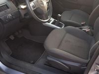 Gebraucht Opel Astra 116 PS (85 kW) 2009 Grau Kombi