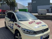 Gebraucht VW Touran 150 PS (110 kW) 2023 Schwarz Van / Kleinbus