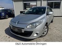 Gebraucht Renault Mégane III Dynamique 106 PS (77 kW) 2011 Silber Limousine