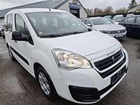 Gebraucht Peugeot Partner Tepee 99 PS (72 kW) 2017 Weiß Van / Kleinbus