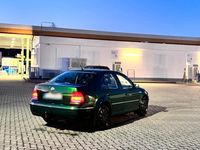 Gebraucht VW Bora 75 PS (55 kW) 2002 Grün Kleinwagen