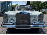Gebraucht Mercedes 230 120 PS (88 kW) 1967 Weiß Limousine