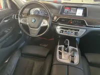 Gebraucht BMW 730 Sport Line 265 PS (194 kW) 2018 Imperialblau brillanteffekt me Limousine