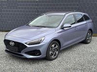 Neu Hyundai i30 140 PS (102 kW) 2025 Meta blue pearl Kombi