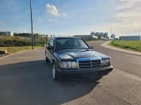 Gebraucht Mercedes 190 125 PS (91 kW) 1992 Schwarz Limousine