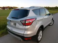 Usata Ford Kuga 150 CV (110 kW) 2018 Argento SUV
