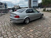 Usado BMW 328 193 HP (141 kW) 2000 Prateado Sedan