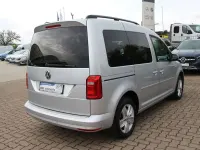 Second-hand VW Caddy Comfortline 150 CP (110 kW) 2017 Argintiu Monovolum