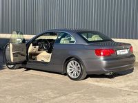 Gebraucht BMW 330 Cabriolet 245 PS (180 kW) 2012 Grau Cabrio