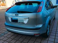 Gebraucht Ford Focus 101 PS (74 kW) 2006 Silber Kleinwagen