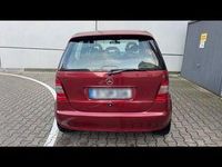 Gebraucht Mercedes 190 111 PS (81 kW) 2001 Rot Limousine