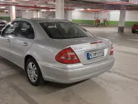 Gebraucht Mercedes E220 150 PS (110 kW) 2005 Silber Limousine