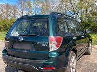 Second-hand Subaru Forester 147 CP (108 kW) 2012 Verde SUV