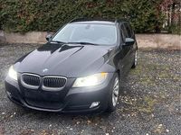 Gebraucht BMW 320 184 PS (135 kW) 2010 Schwarz Kombi