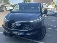 Gebraucht Ford Tourneo Titanium X 150 PS (110 kW) 2025 Schwarz Van / Kleinbus