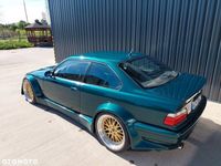 Używany BMW 320 Performance 150 KM (110 kW) 1993 Zielony Coupe