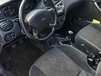 Gebraucht Ford Focus Ghia 100 PS (73 kW) 1999 Blau Kleinwagen