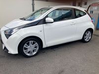 Gebraucht Toyota Aygo 72 PS (52 kW) 2020 Weiß Kleinwagen