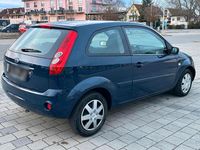 Gebraucht Ford Fiesta 60 PS (44 kW) 2008 Blau Kleinwagen