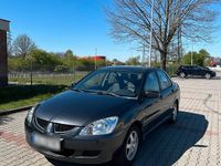 Second-hand Mitsubishi Lancer 98 CP (72 kW) 2004 Gri Berlinǎ