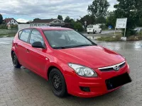 Gebraucht Hyundai i30 109 PS (80 kW) 2009 Rot Limousine