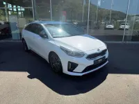 Gebraucht Kia ProCeed GT GT 204 PS (150 kW) 2021 (hw2) deluxeweiss met. Kleinwagen