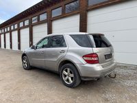 Gebraucht Mercedes ML280 190 PS (139 kW) 2006 Silber SUV