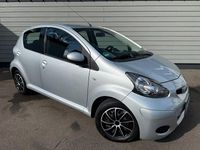 Gebraucht Toyota Aygo Cool 68 PS (50 kW) 2009 Silber Kleinwagen