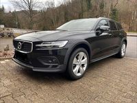 Gebraucht Volvo V60 CC Plus 197 PS (144 kW) 2021 Schwarz Kombi