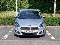 Gebraucht Ford S-MAX Business Edition 190 PS (139 kW) 2019 Silber Van / Kleinbus