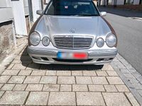 Gebraucht Mercedes E240 174 PS (127 kW) 2001 Silber Kombi