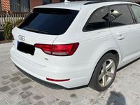 Gebraucht Audi A4 Basis 150 PS (110 kW) 2016 Weiß Kombi