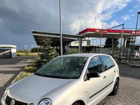 Gebraucht VW Polo 64 PS (47 kW) 2004 Silber Kleinwagen