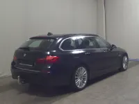 Gebraucht BMW 520 Performance 190 PS (139 kW) 2017 Black sapphire metallic (metallic) Kombi
