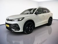 Gebraucht VW Tiguan Pro 272 PS (200 kW) 2025 Oryxweiß perlmutteffekt SUV