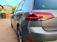 Gebraucht VW Golf VII Highline 150 PS (110 kW) 2018 Grau Limousine