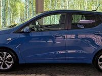 Gebraucht Hyundai i10 Trend 67 PS (49 kW) 2018 Blau Kleinwagen