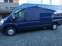 Gebraucht Peugeot Boxer 140 PS (102 kW) 2023 Blau Van