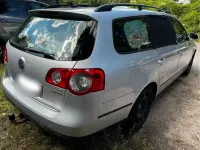 Gebraucht VW Passat 105 PS (77 kW) 2010 Silber Kombi
