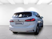Gebraucht BMW 225 Active Tourer Luxury Line 245 PS (180 kW) 2022 Weiß Van / Kleinbus